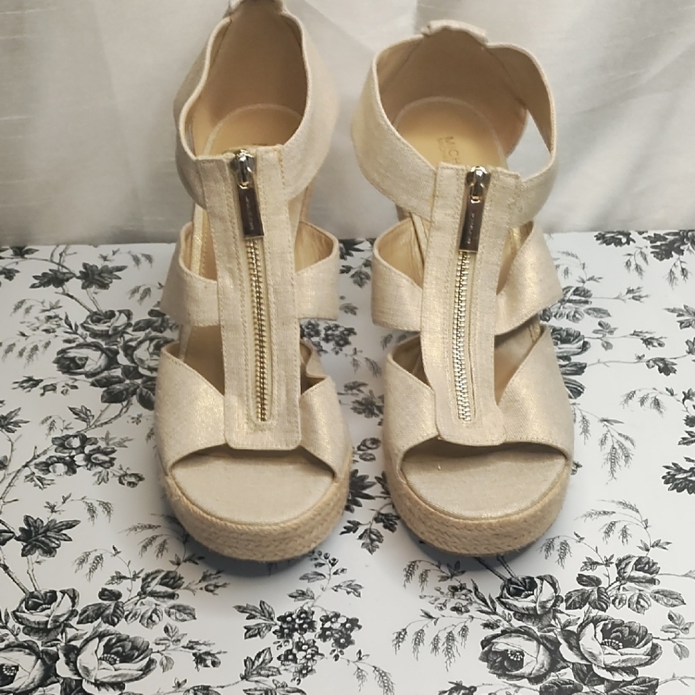 MICHAEL Michael Kors Cream‎ Platform Sandals with Chunky Heel